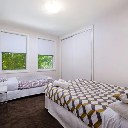 Splendour On Sackville Albury Exterior photo